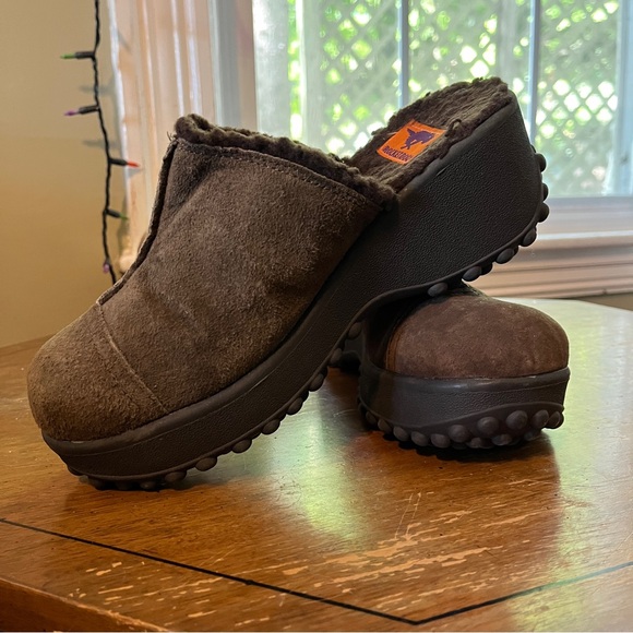 *SOLD* Rocket Dog platform mules - Picture 5 of 6